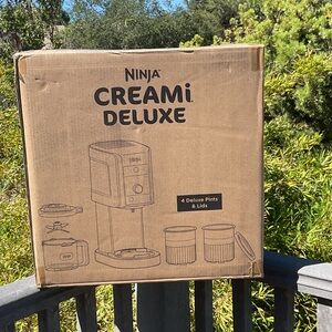 Ninja CREAMi Deluxe in Brown Packaging
